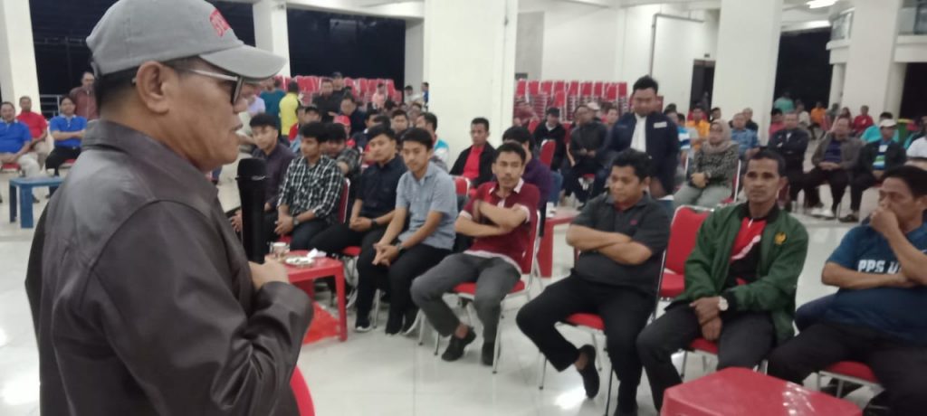 Prof Husain Syam Lepas Tim Futsal Unm Berlaga Di Malaysia Herald Makassar