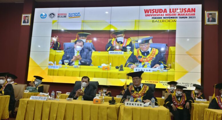 Kukuhkan 1 000 Wisudawan Rektor UNM Tunjukkan Anda Sebagai Ilmuwan